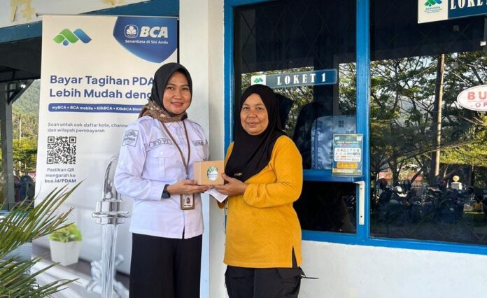 Peringati HPN, Perumda TM Palopo Beri Hadiah untuk Pelanggan