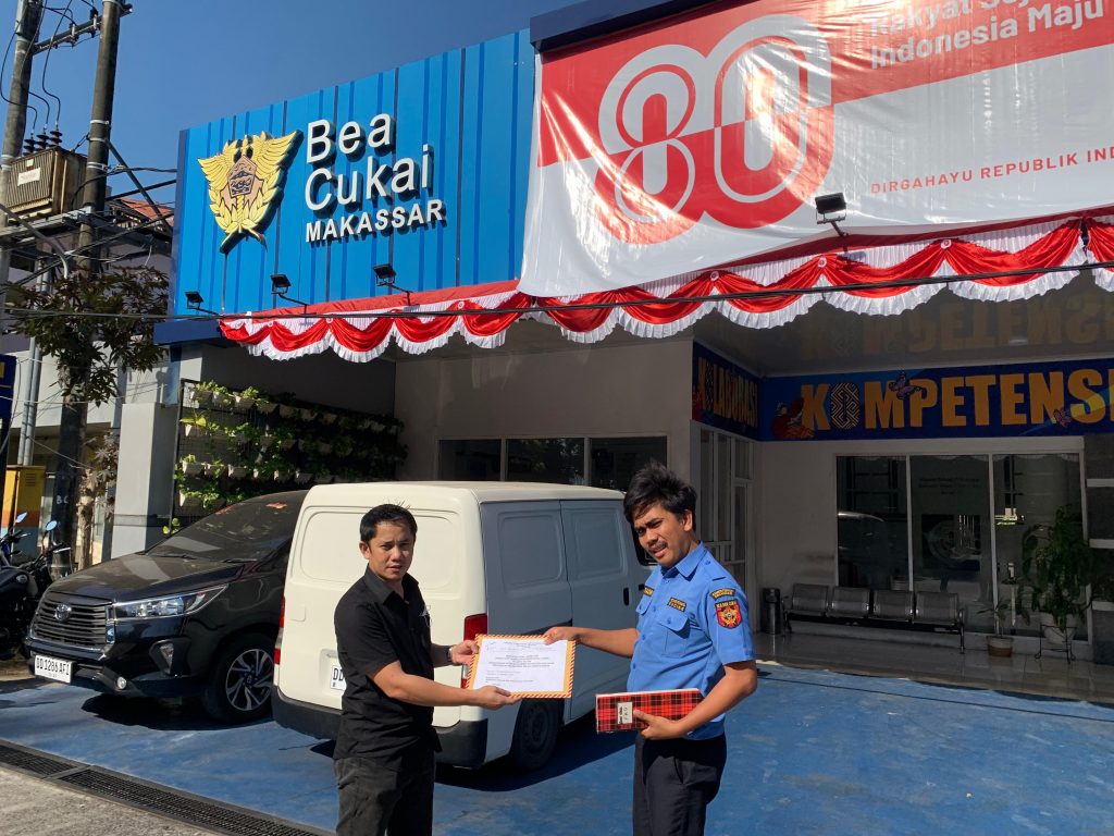 LASKAR Ungkap Dugaan Mafia Besar di Bea Cukai Makassar : Libatkan Pengusaha-Orang Dalam 1 IMG 20250812 WA0040