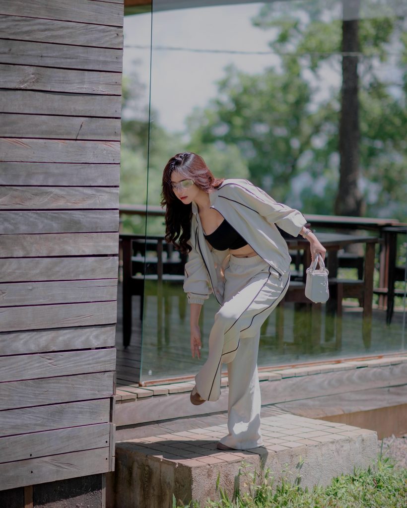 FOTO : Penampilan Nira, Selebgram Makassar yang Bikin Pria Terpesona, Termasuk Pengusaha Candra 5 niraakuuu 673933501