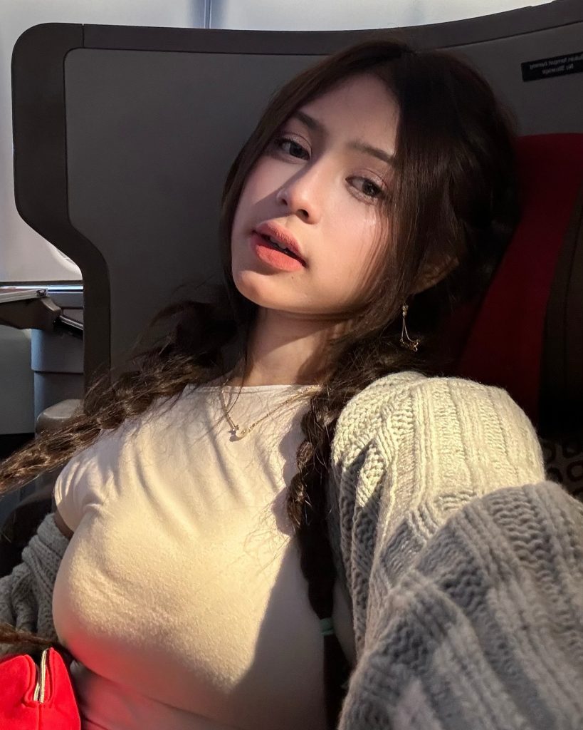 FOTO : Penampilan Nira, Selebgram Makassar yang Bikin Pria Terpesona, Termasuk Pengusaha Candra 3 niraakuuu 674011060