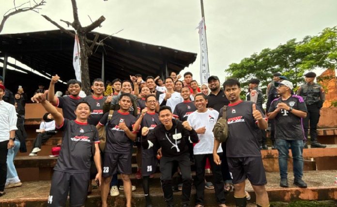 Ketum PSI Kaesang Sempatkan Main Bola Bareng Legenda PSM-Jurnalis Sebelum Balik Jakarta